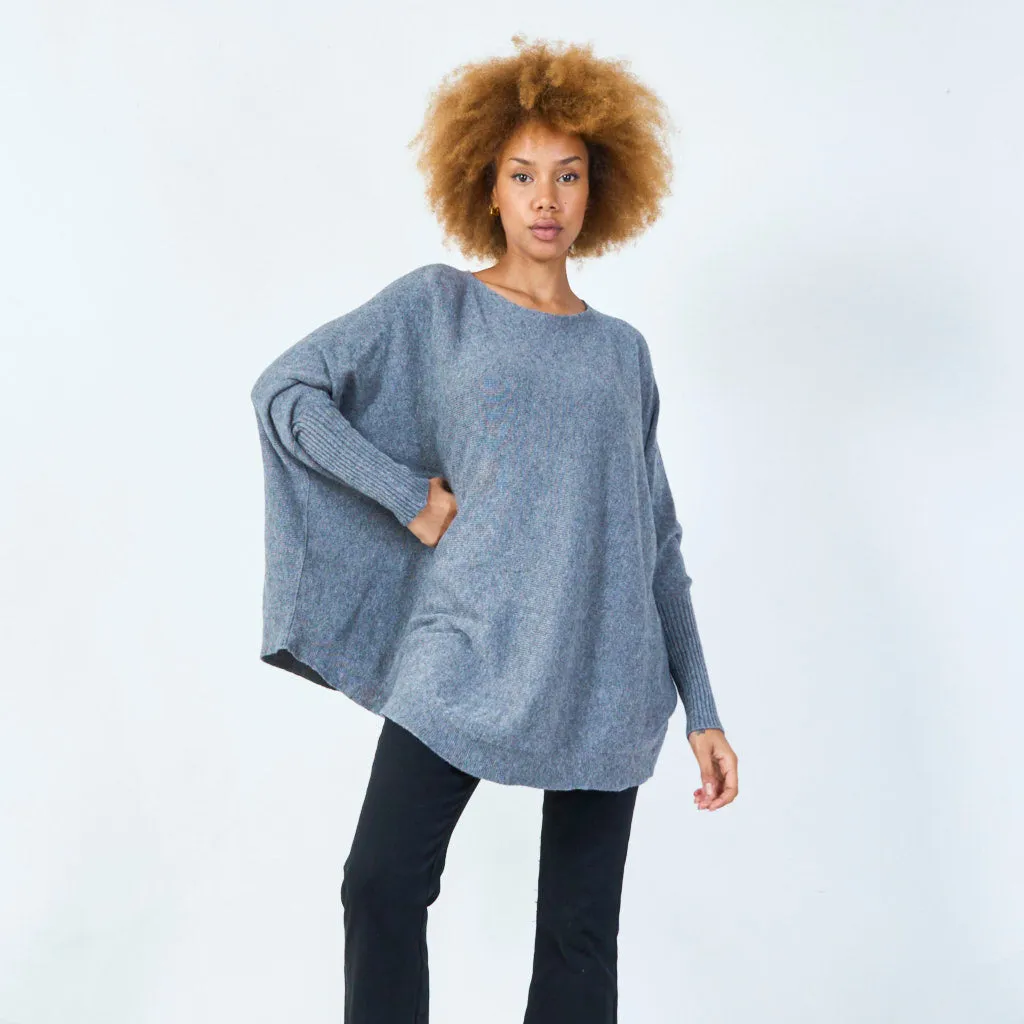 Classic round neck knit sweater wholesale