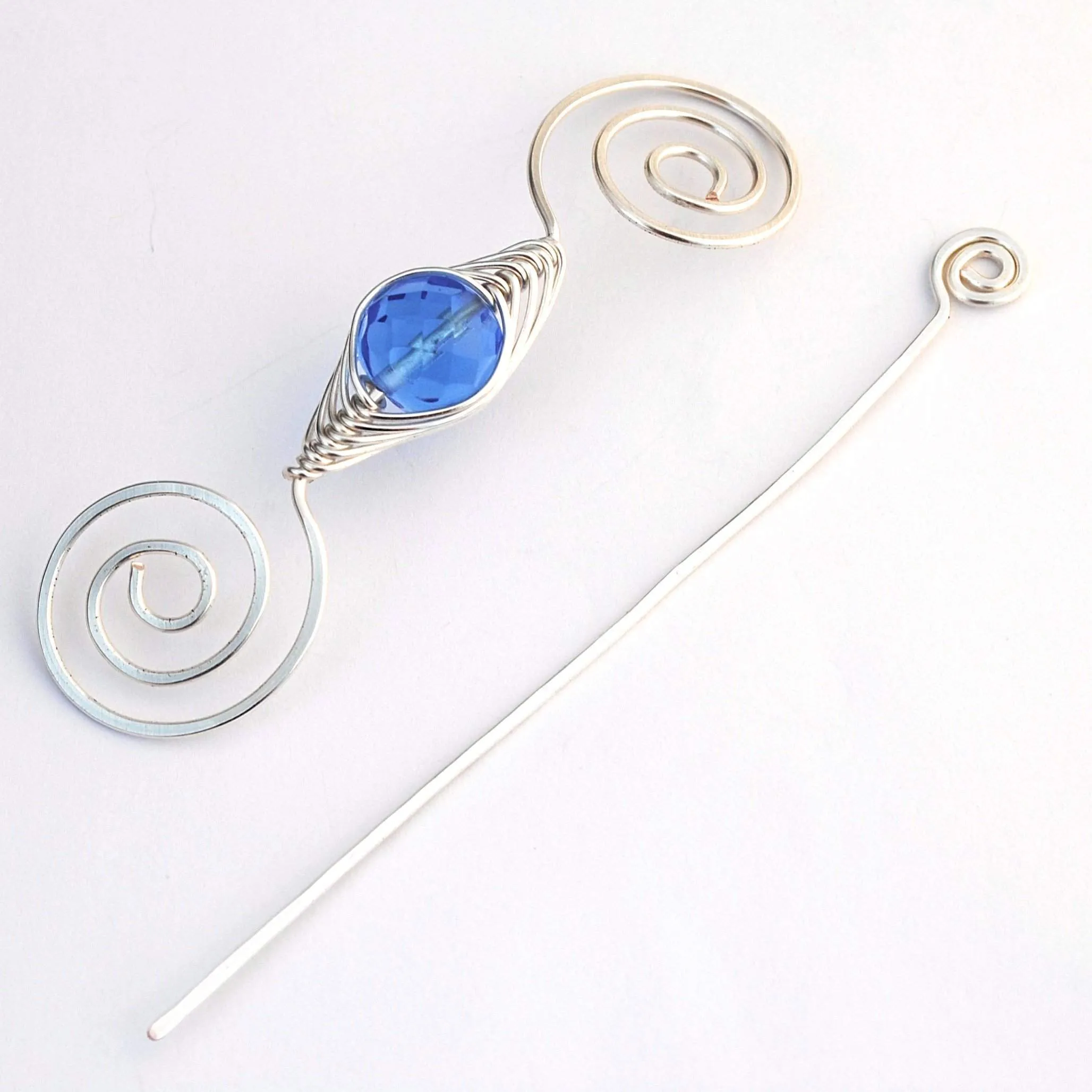March Aquamarine Shawl Pin - Noteworthy Birthstone Silver