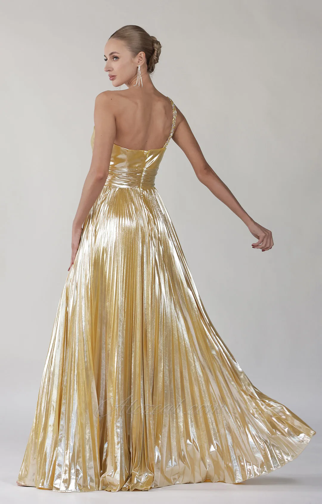 One-Shoulder Spaghetti Straps Pleated Maxi Dress