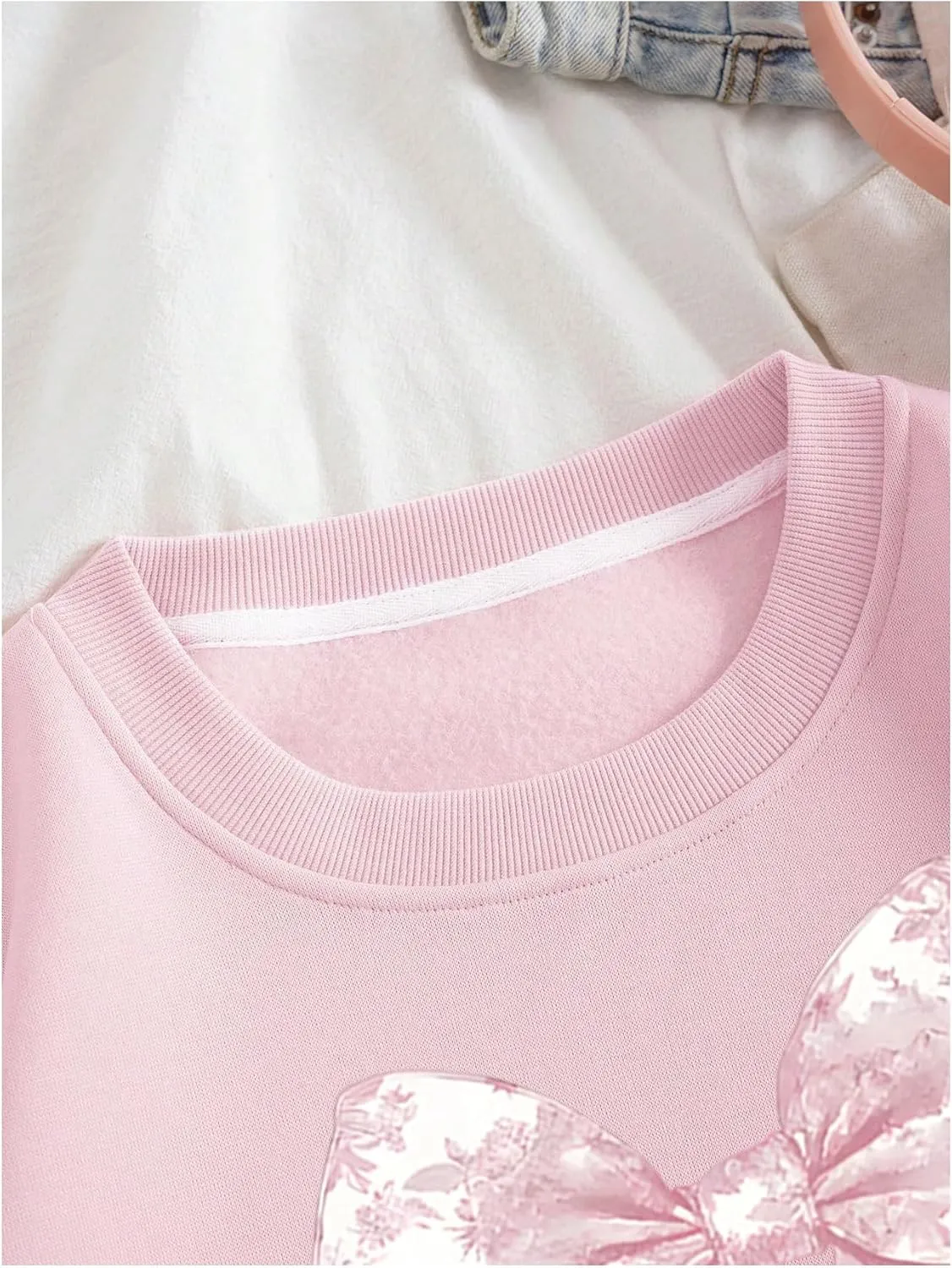 Women's Oversized Sweatshirts Bow Long Sleeve Crewneck Drop Shoulder Graphic Pullover Tops Trendy