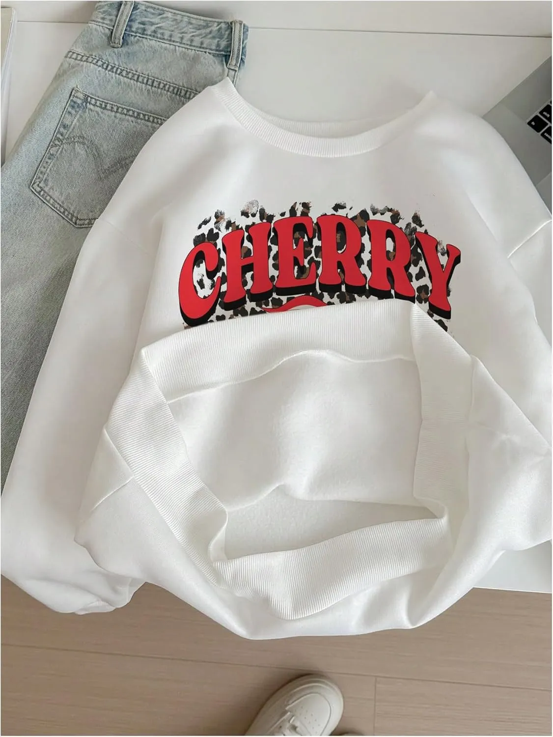 Women's Oversized Sweatshirts Bow Long Sleeve Crewneck Drop Shoulder Graphic Pullover Tops Trendy