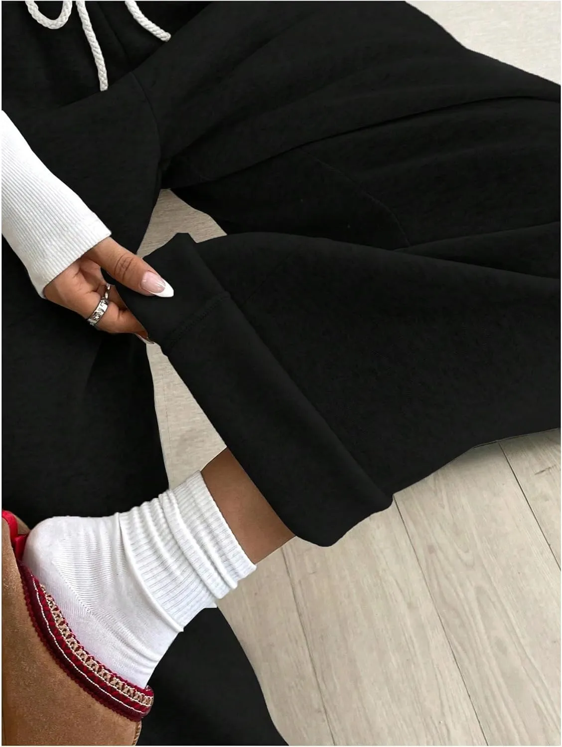 Women's Wide Leg Sweatpants Low Drawstring Waist Workout Track Pants Baggy Trousers